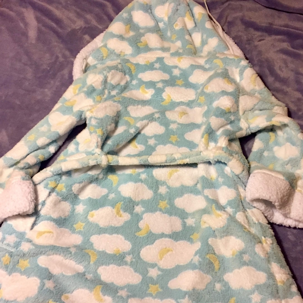 Em & Alfie Ridiculously Soft Robe - Picture 3 of 4